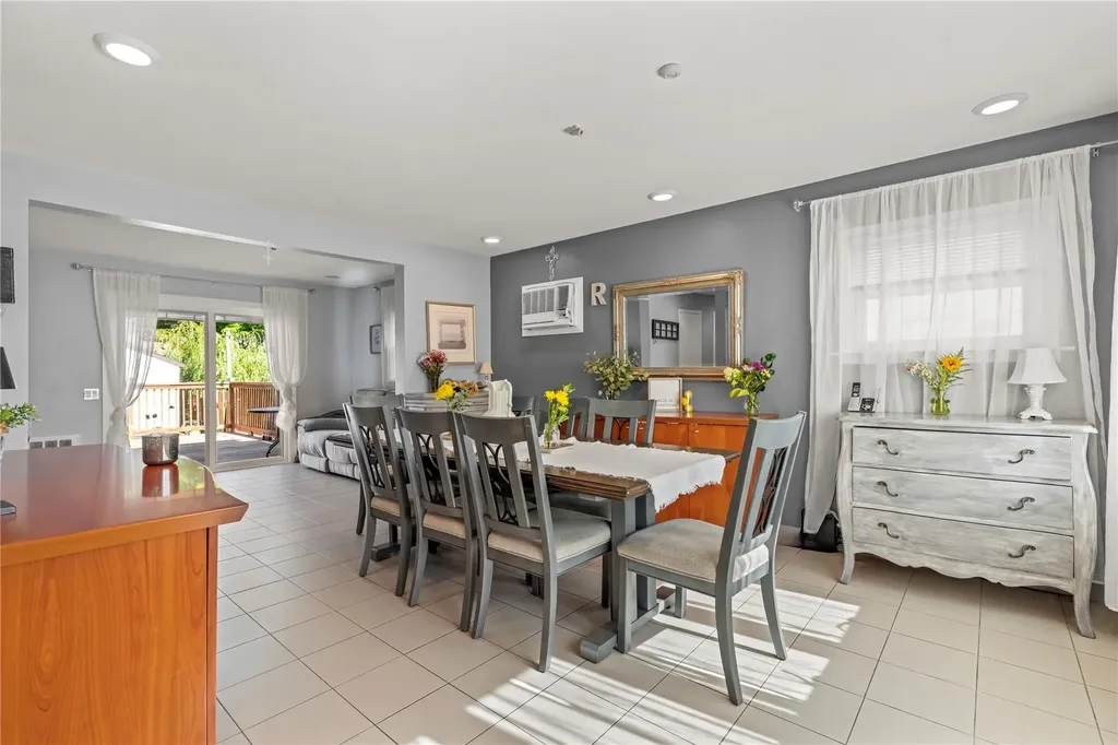 64 Chester Road Lynbrook NY 11563