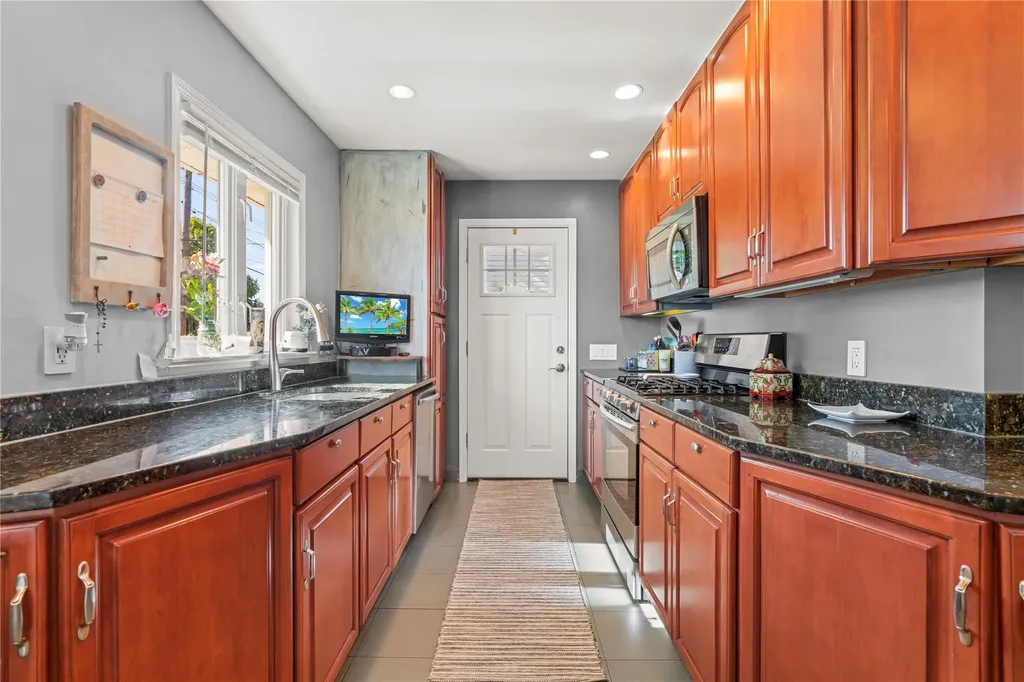 64 Chester Road Lynbrook NY 11563