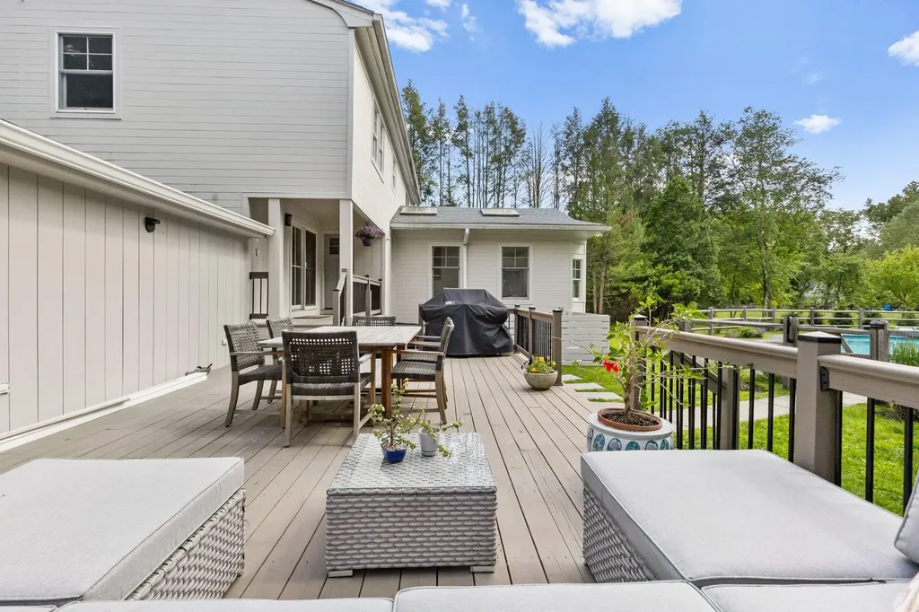 340 West Street Harrison NY 10528