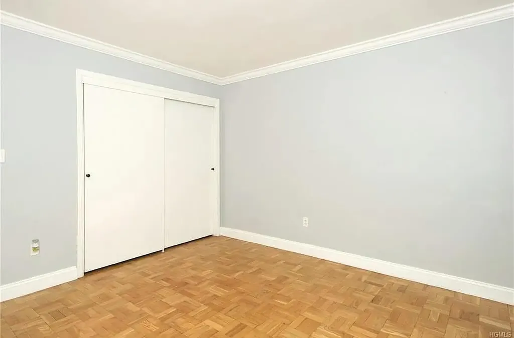 1122 Yonkers Yonkers NY 10704