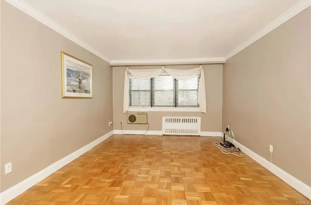 1122 Yonkers Yonkers NY 10704