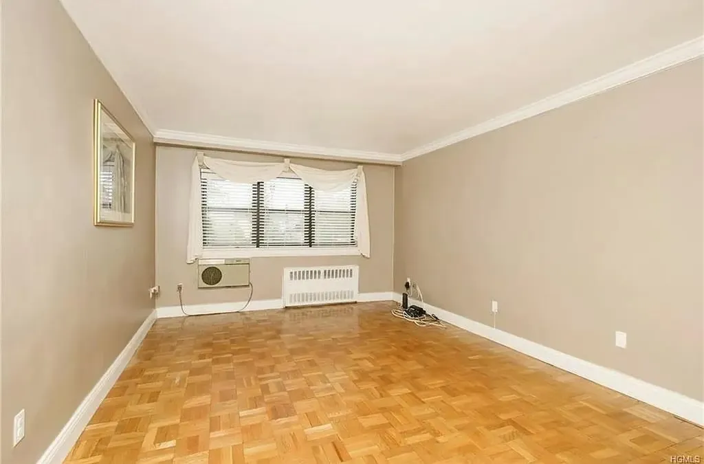 1122 Yonkers Yonkers NY 10704