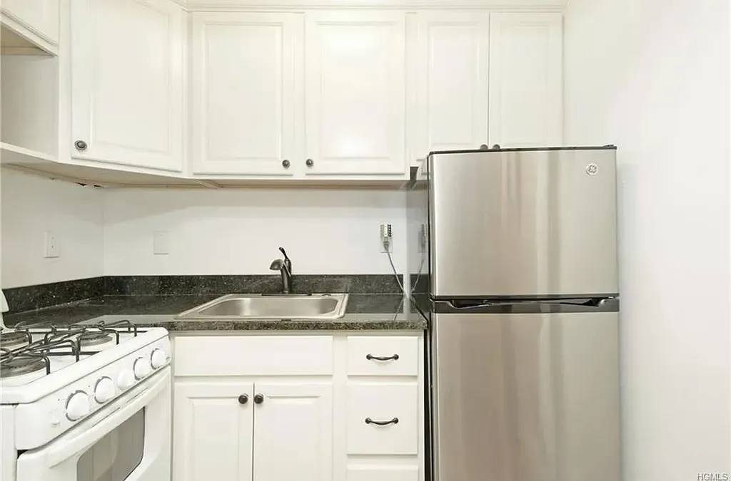 1122 Yonkers Yonkers NY 10704