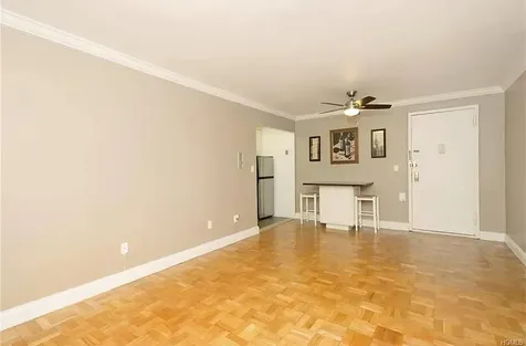 1122 Yonkers Yonkers NY 10704
