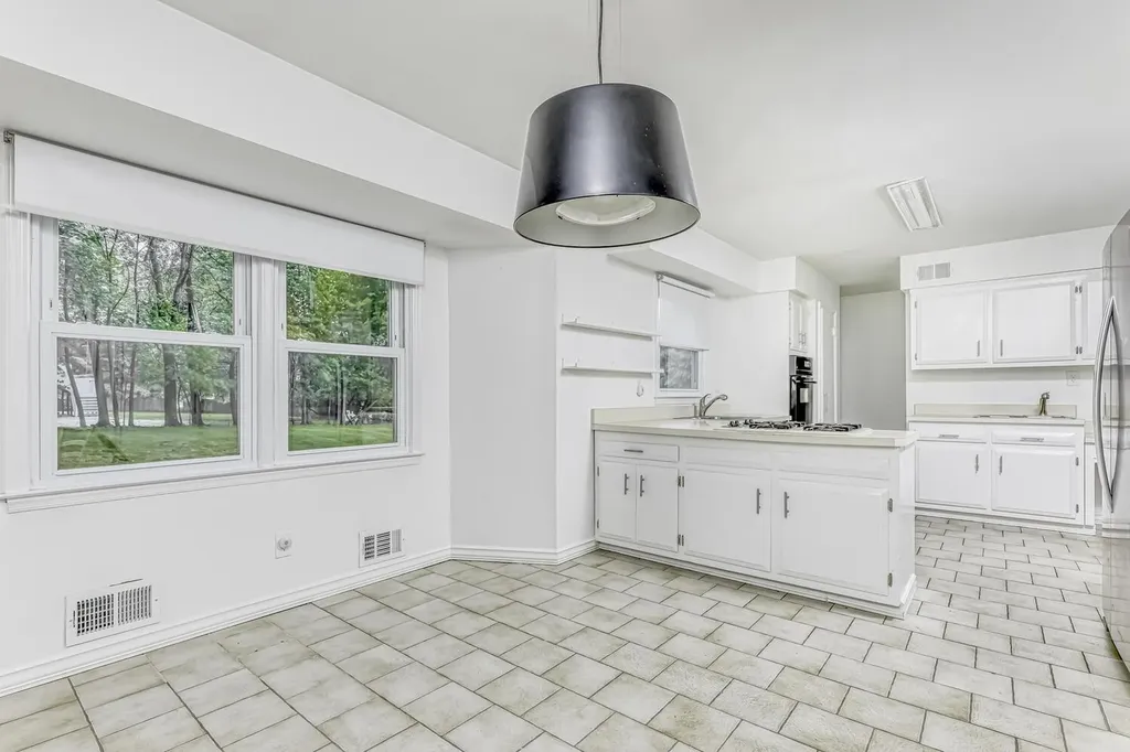 1 Lodi Lane Monsey NY 10952