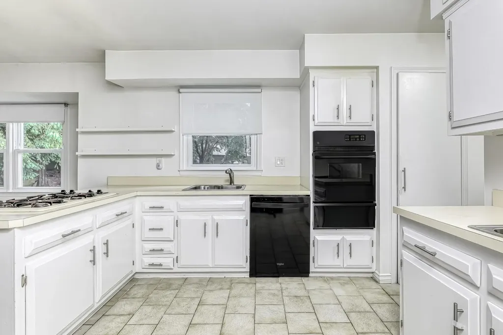1 Lodi Lane Monsey NY 10952