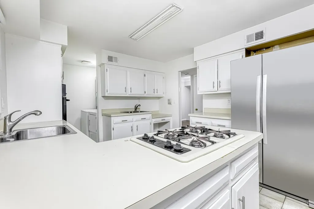 1 Lodi Lane Monsey NY 10952