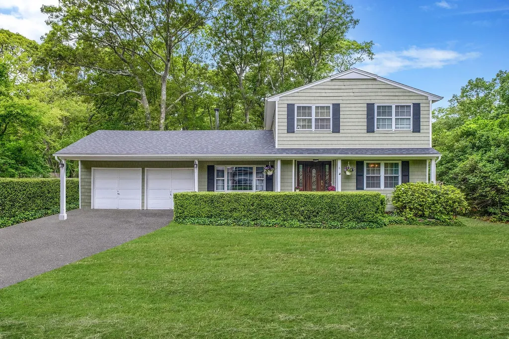6 Washington Avenue Miller Place NY 11764