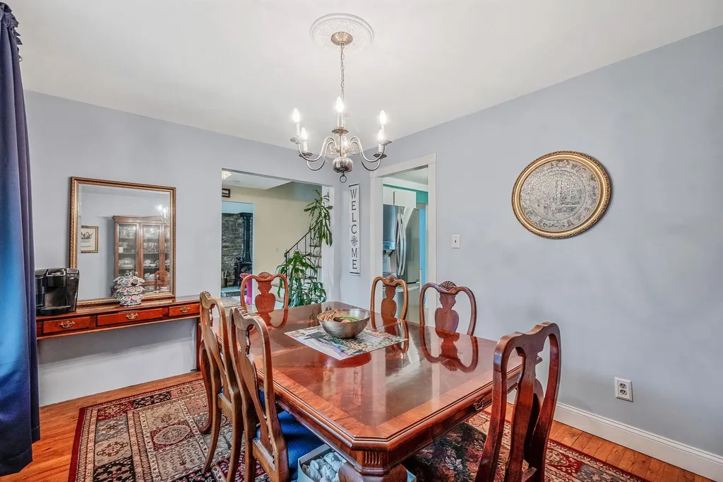 6 Washington Avenue Miller Place NY 11764
