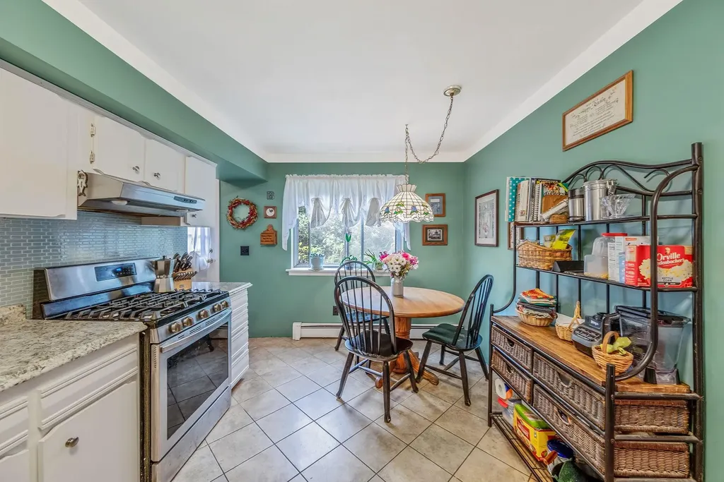 6 Washington Avenue Miller Place NY 11764