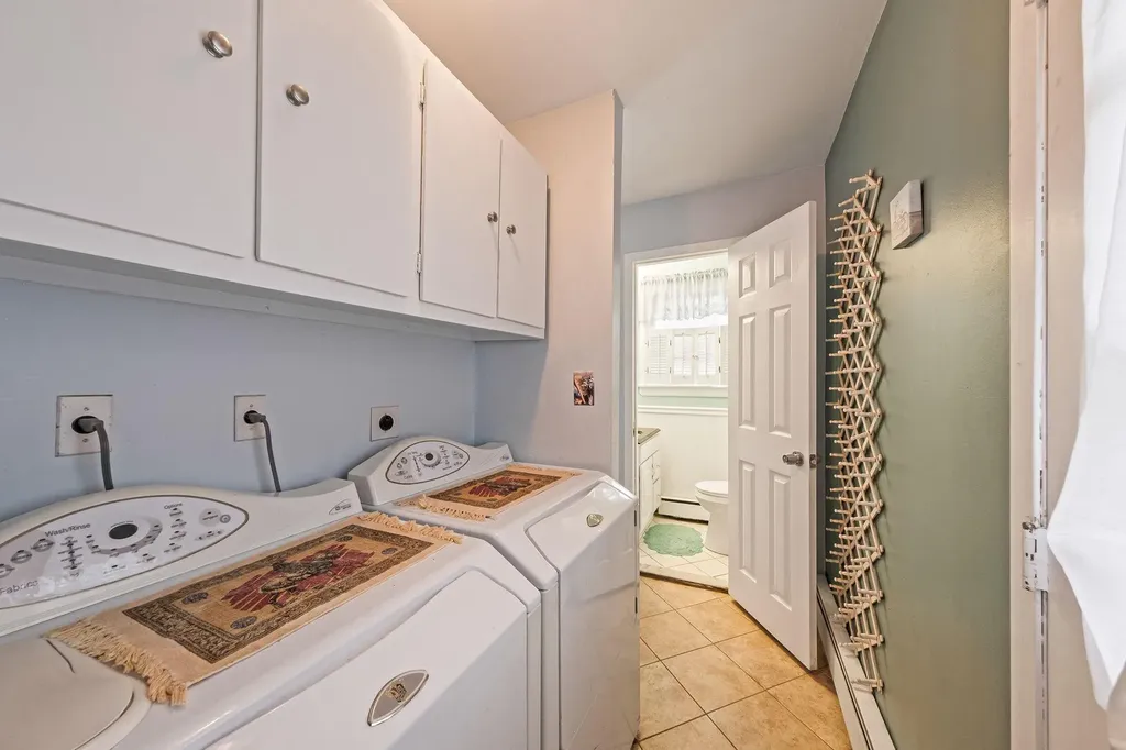 6 Washington Avenue Miller Place NY 11764