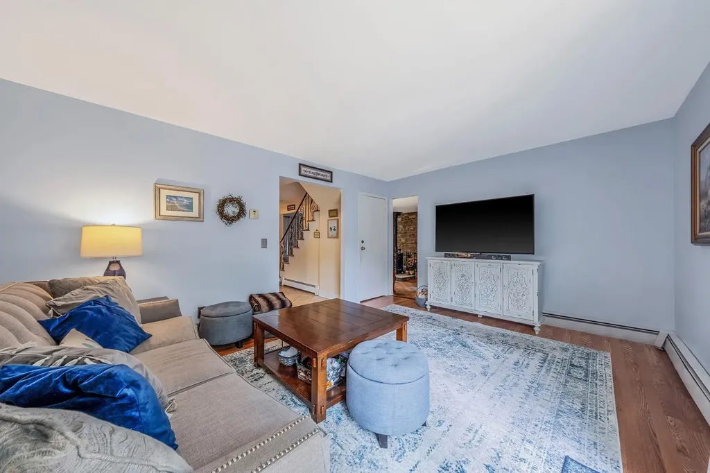 6 Washington Avenue Miller Place NY 11764