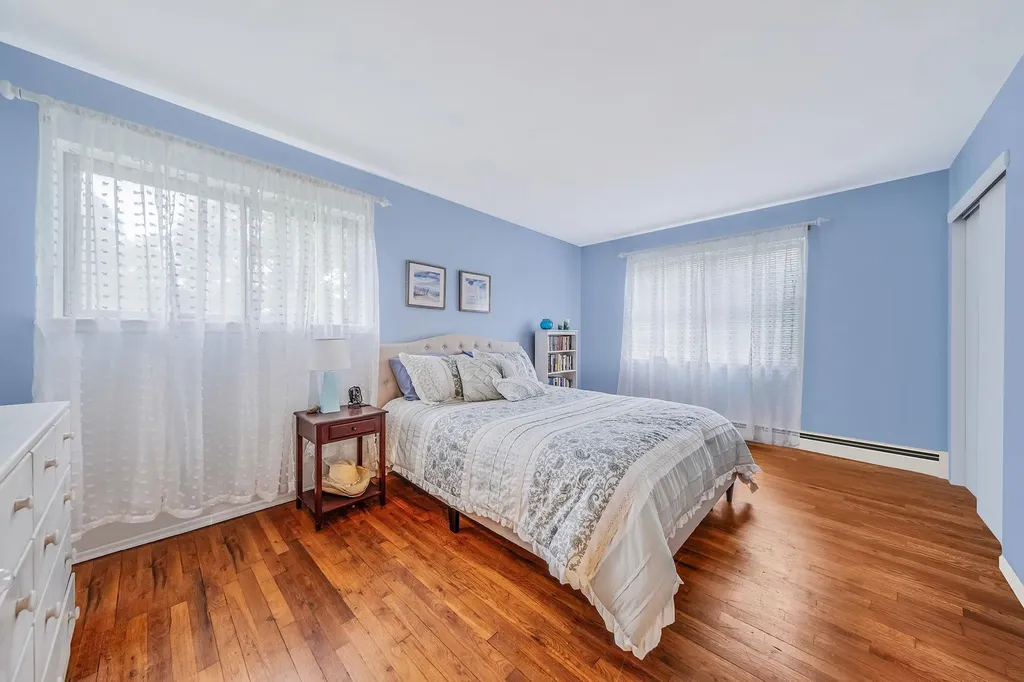 6 Washington Avenue Miller Place NY 11764