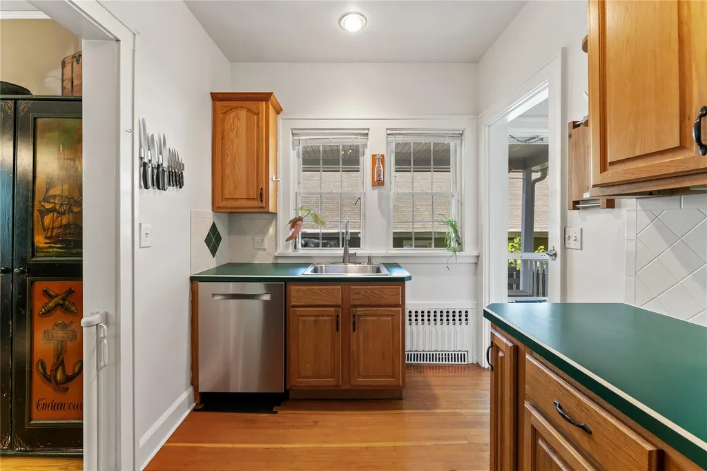 27 Luzern Road Dobbs Ferry NY 10522