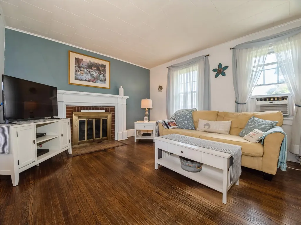 2 Mitchell Avenue Poughkeepsie NY 12603