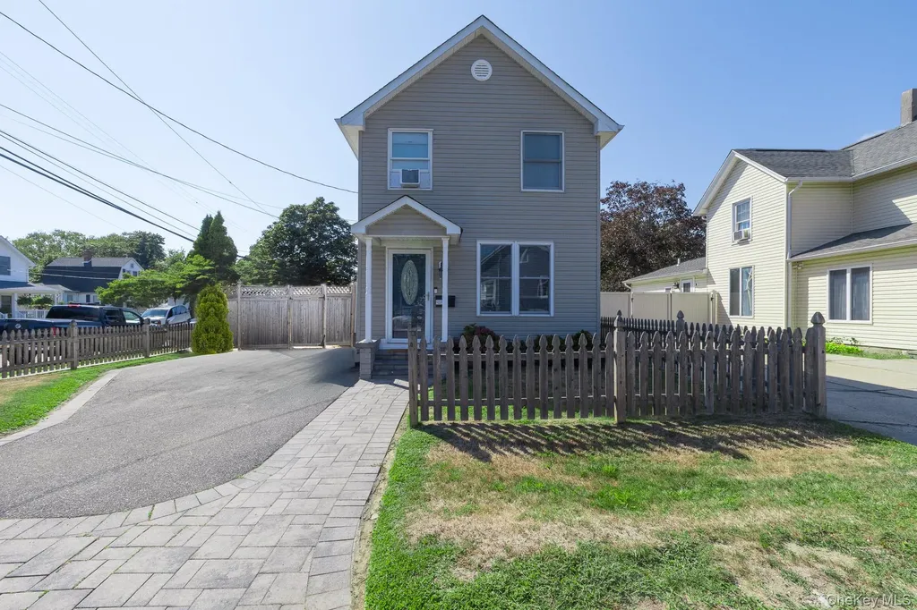 66 Evergreen Avenue Patchogue NY 11772