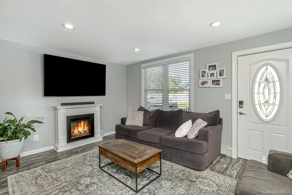 66 Evergreen Avenue Patchogue NY 11772