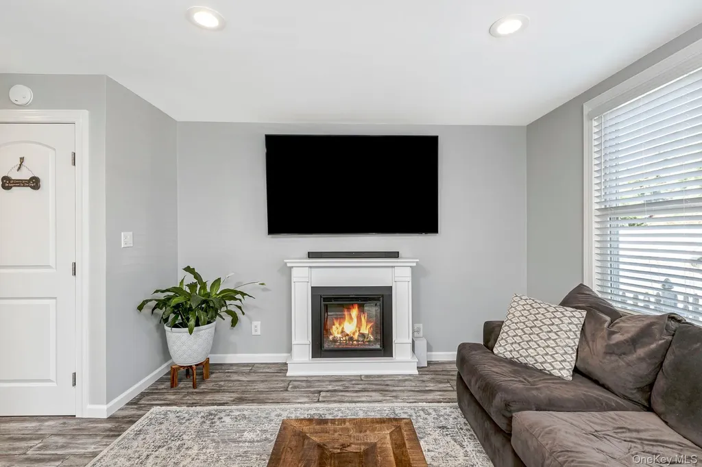 66 Evergreen Avenue Patchogue NY 11772