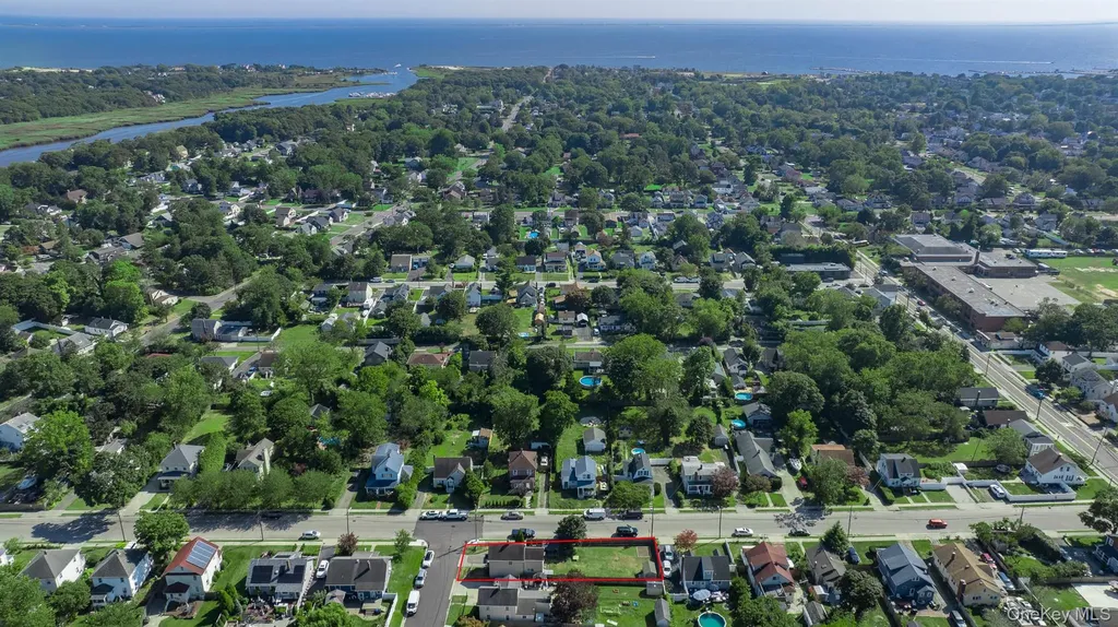 66 Evergreen Avenue Patchogue NY 11772