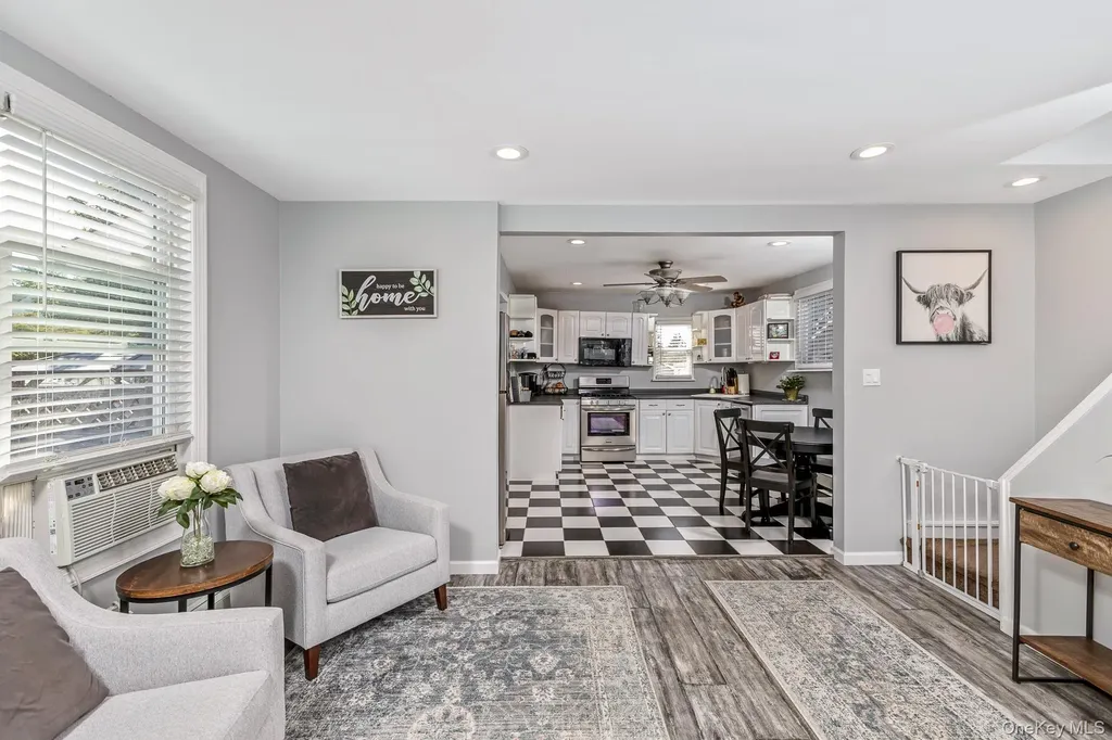 66 Evergreen Avenue Patchogue NY 11772