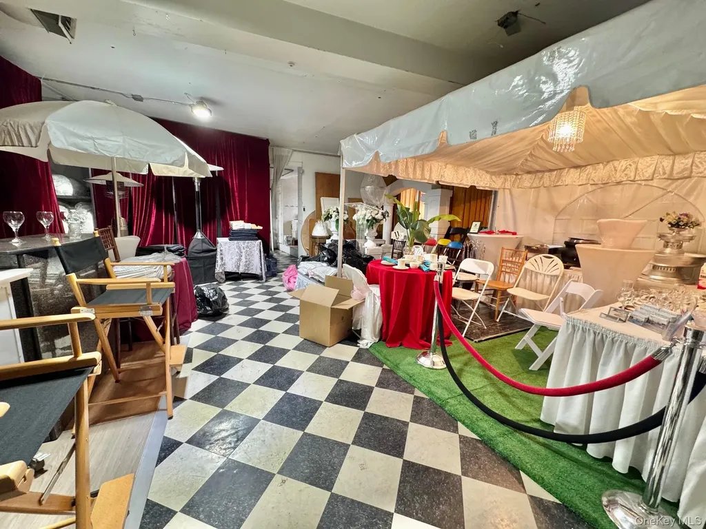 81 Sheridan Boulevard Inwood NY 11691