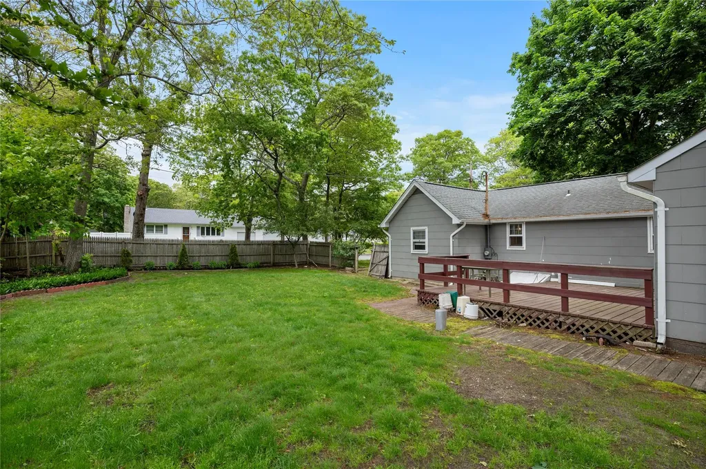 82 Seaside Avenue Patchogue NY 11772