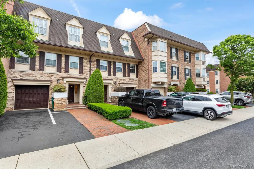 1229 Estates Lane Bayside NY 11360