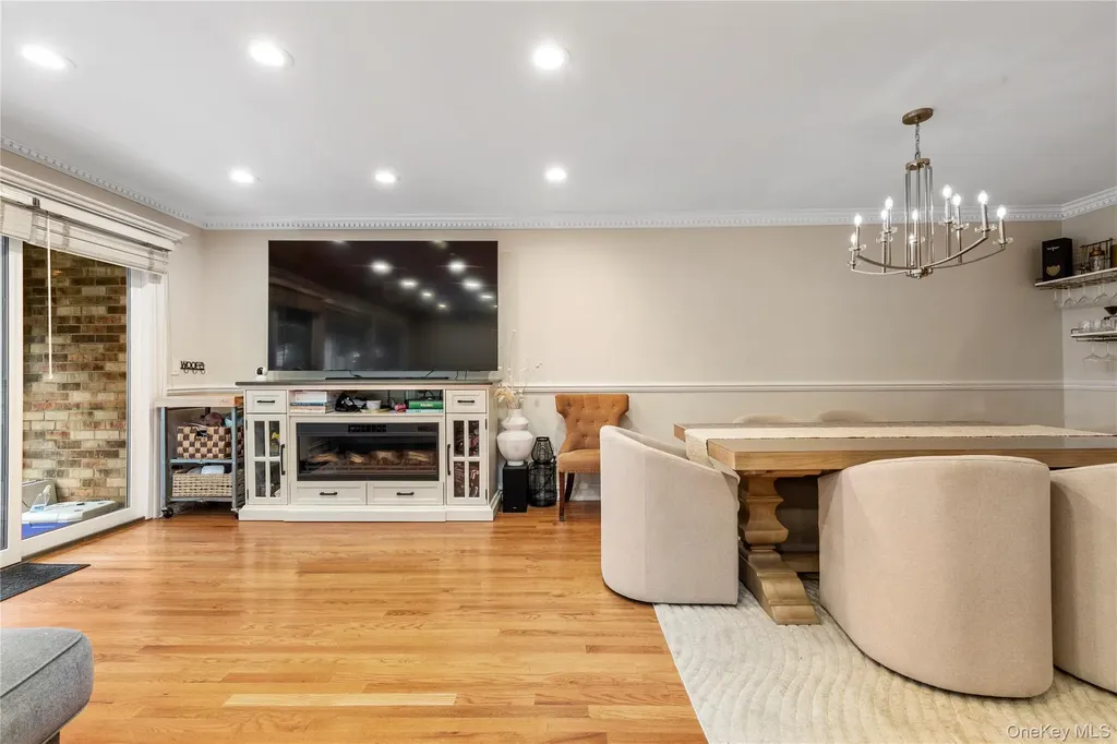 1229 Estates Lane Bayside NY 11360