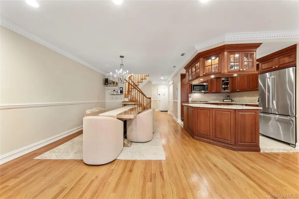 1229 Estates Lane Bayside NY 11360