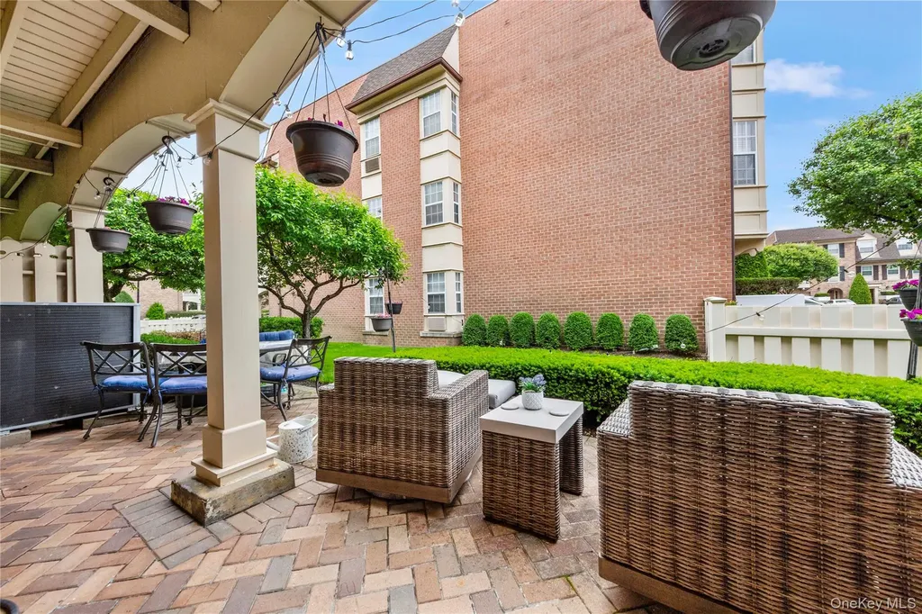 1229 Estates Lane Bayside NY 11360