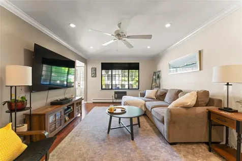 16 Foxwood Drive Pleasantville NY 10570
