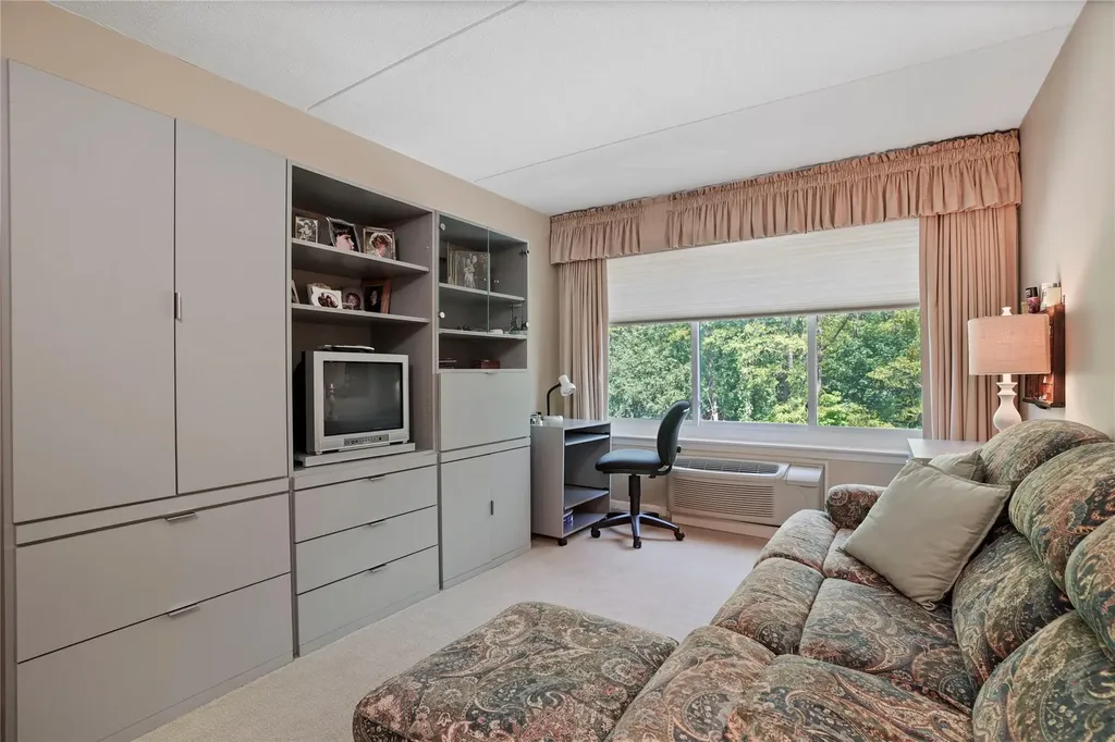 300 High Point Drive Hartsdale NY 10530