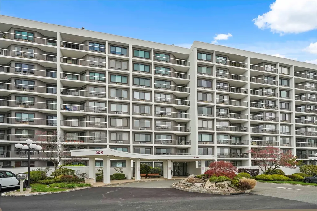 300 High Point Drive Hartsdale NY 10530