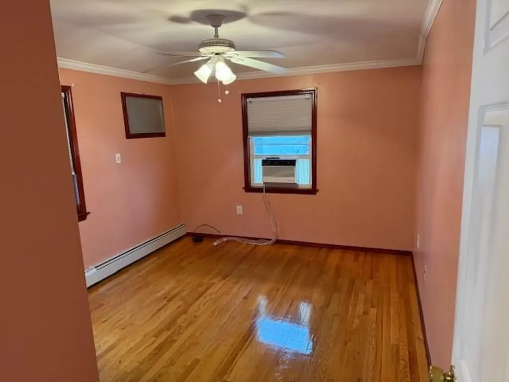 23920 148th Avenue Rosedale NY 11422