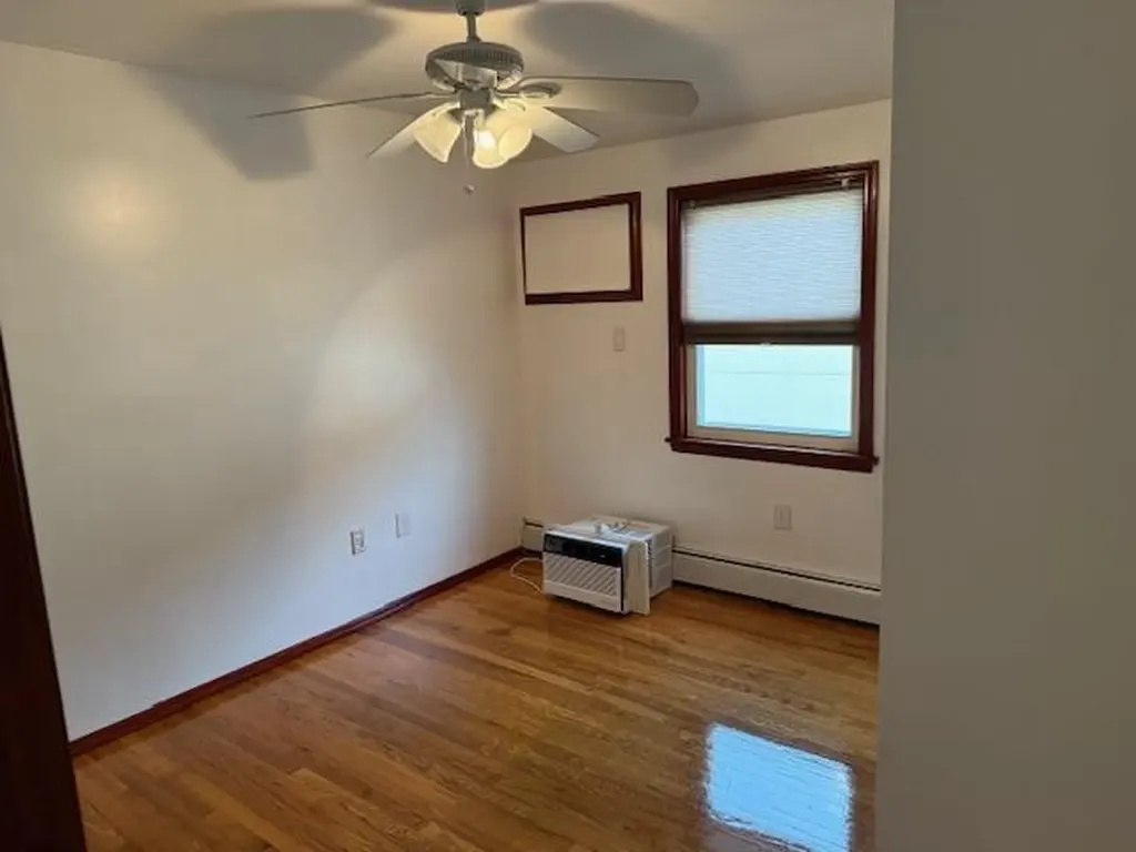 23920 148th Avenue Rosedale NY 11422