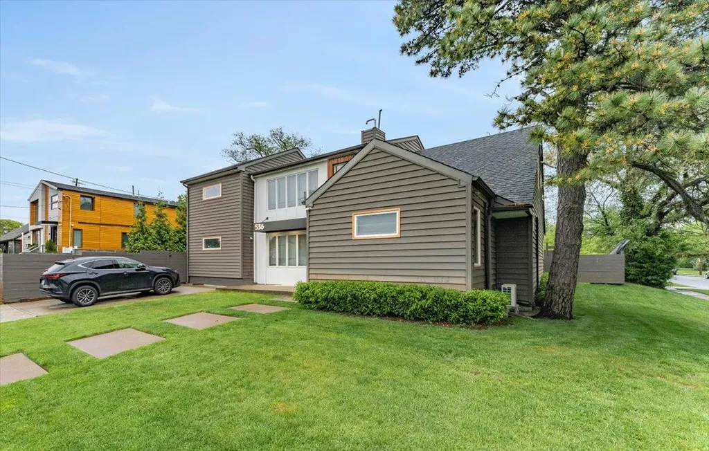 536 Oxford Road Cedarhurst NY 11516