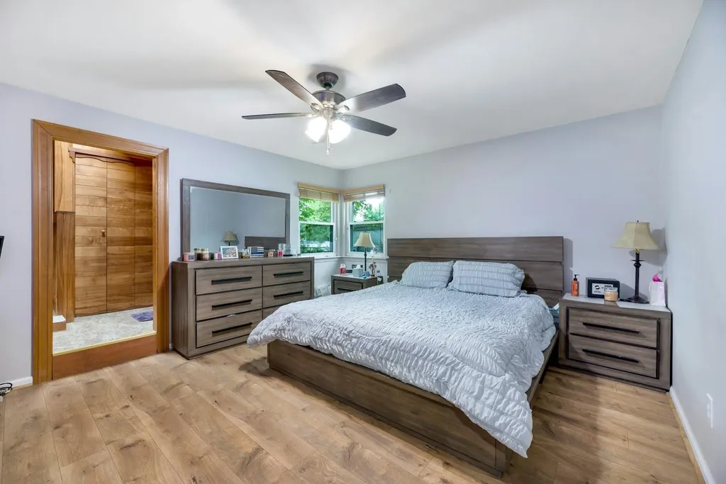 522 Starlight Drive Shirley NY 11967