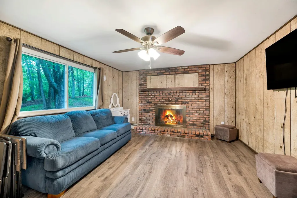 522 Starlight Drive Shirley NY 11967