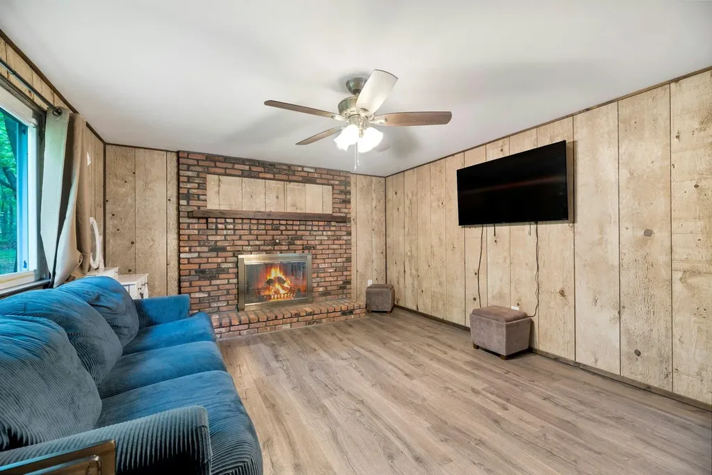 522 Starlight Drive Shirley NY 11967