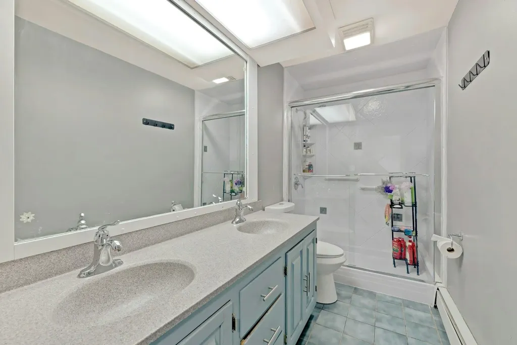 522 Starlight Drive Shirley NY 11967