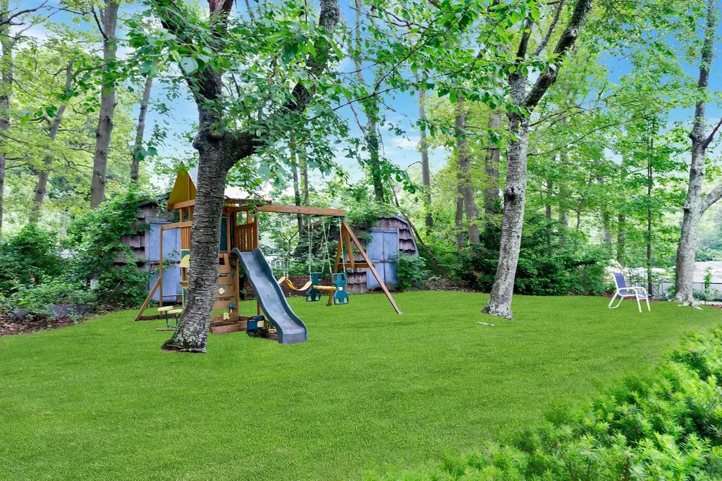 522 Starlight Drive Shirley NY 11967