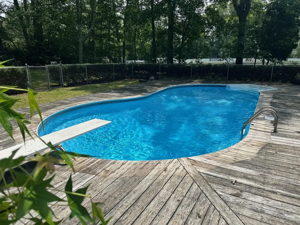 522 Starlight Drive Shirley NY 11967