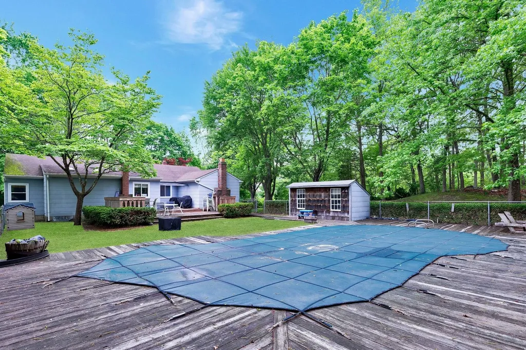 522 Starlight Drive Shirley NY 11967