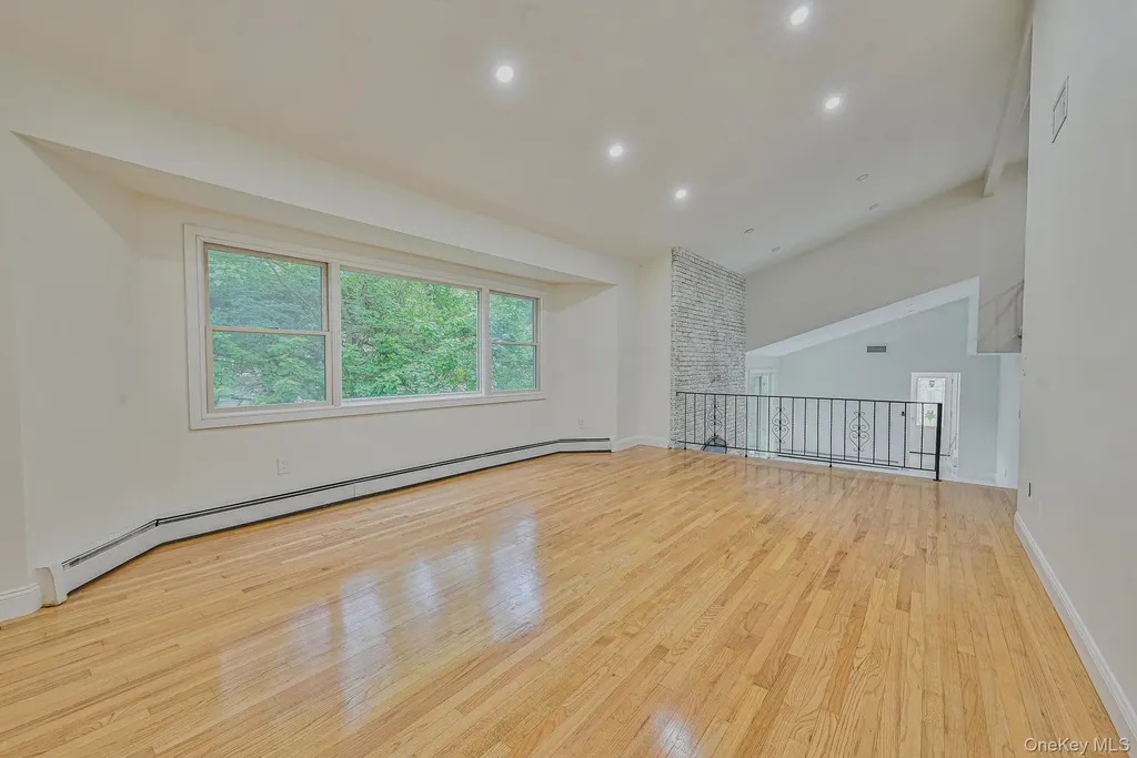 1 Parkhill Court Huntington NY 11743