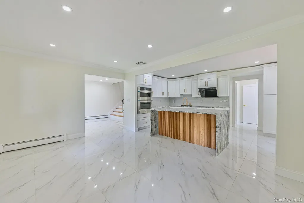 1 Parkhill Court Huntington NY 11743