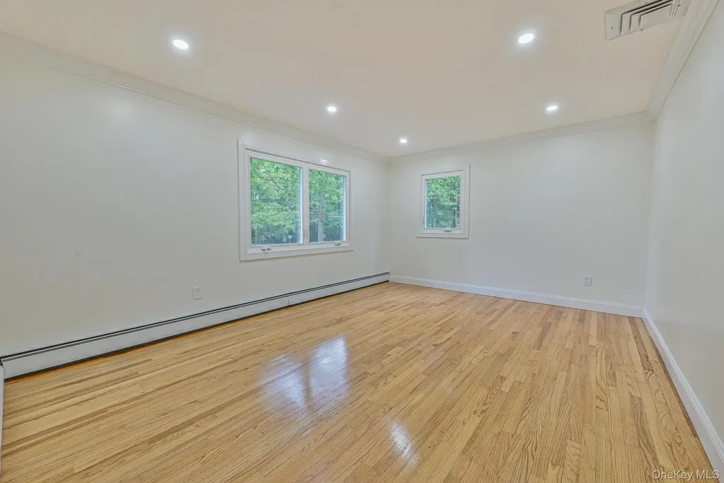 1 Parkhill Court Huntington NY 11743