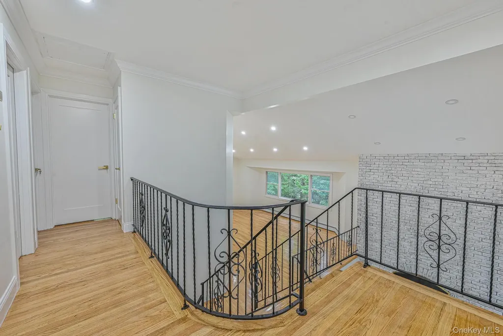 1 Parkhill Court Huntington NY 11743