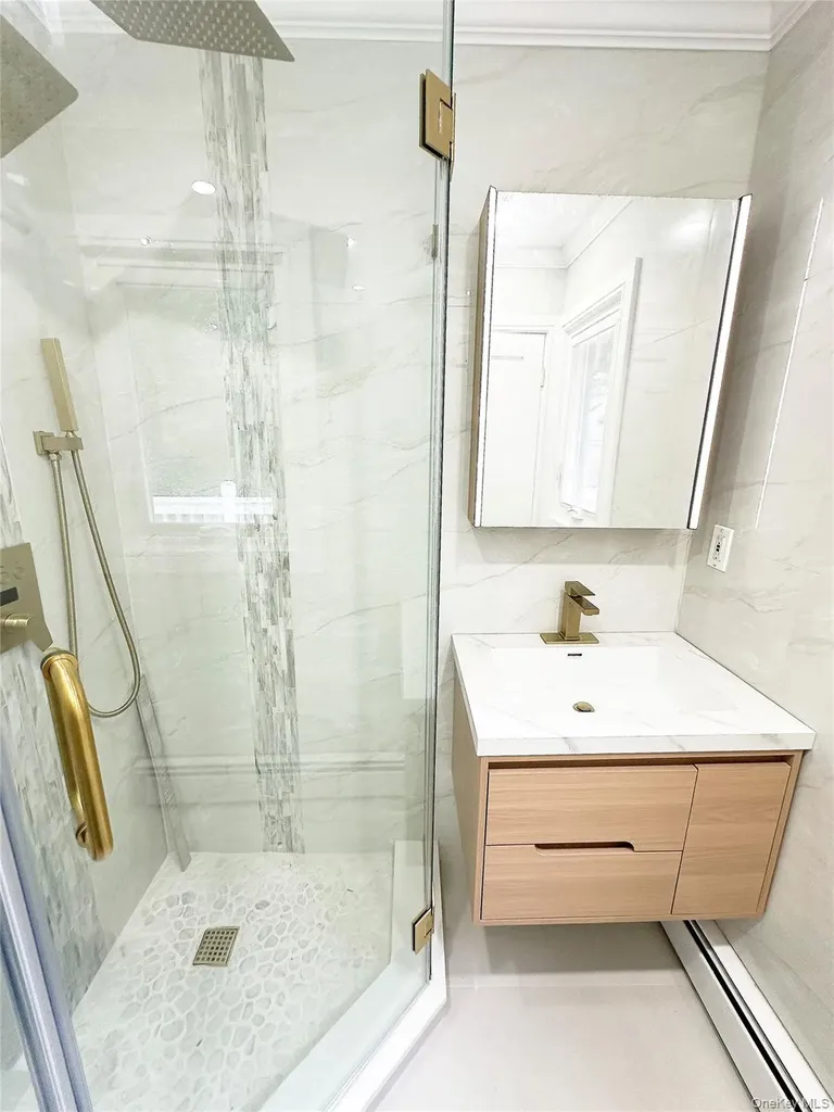 1 Parkhill Court Huntington NY 11743