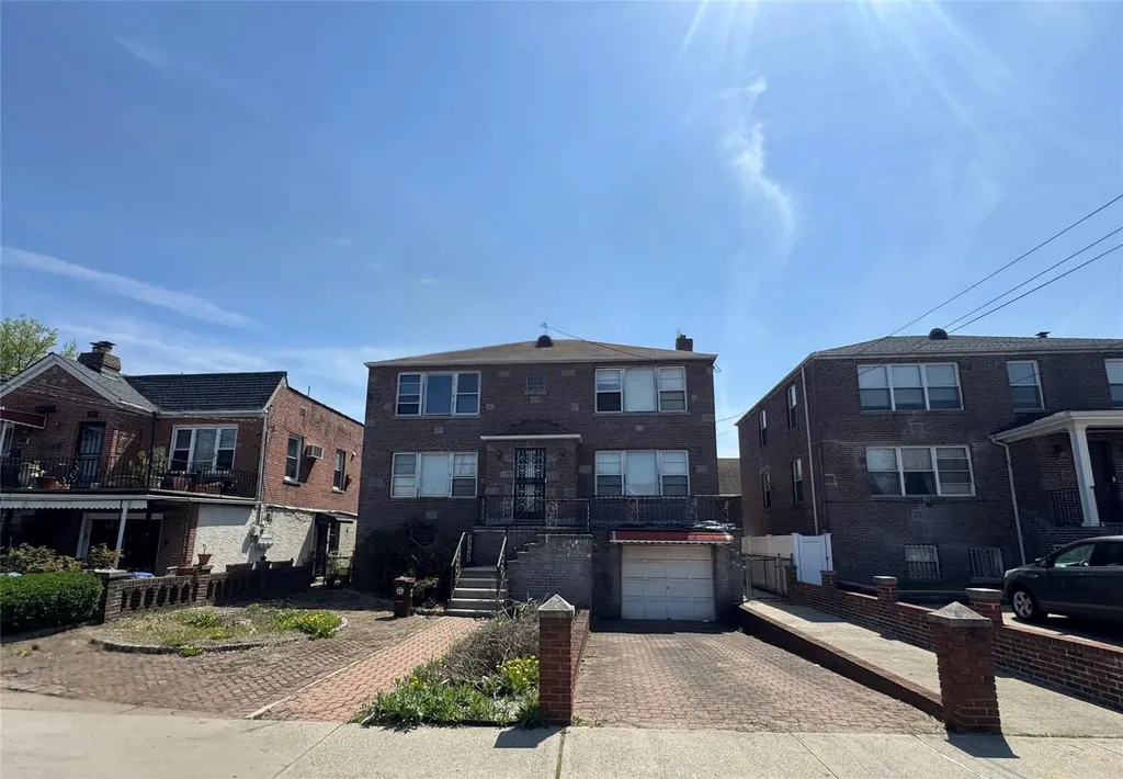 1208 Astor Avenue Bronx NY 10469