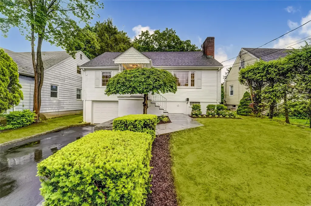28 Lawrence Street Mount Kisco NY 10549
